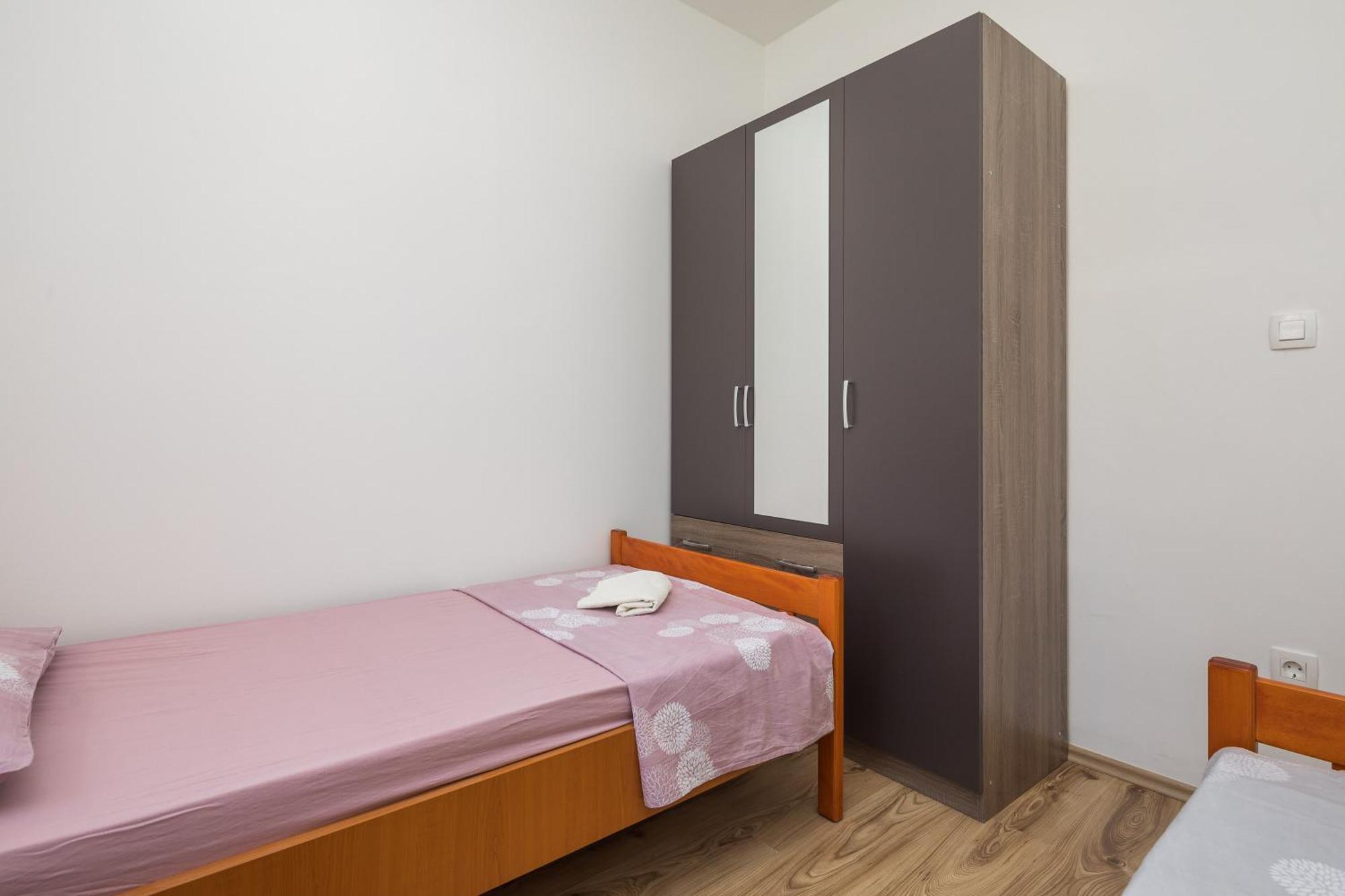 Sandy Beach Apartment Omiš Εξωτερικό φωτογραφία