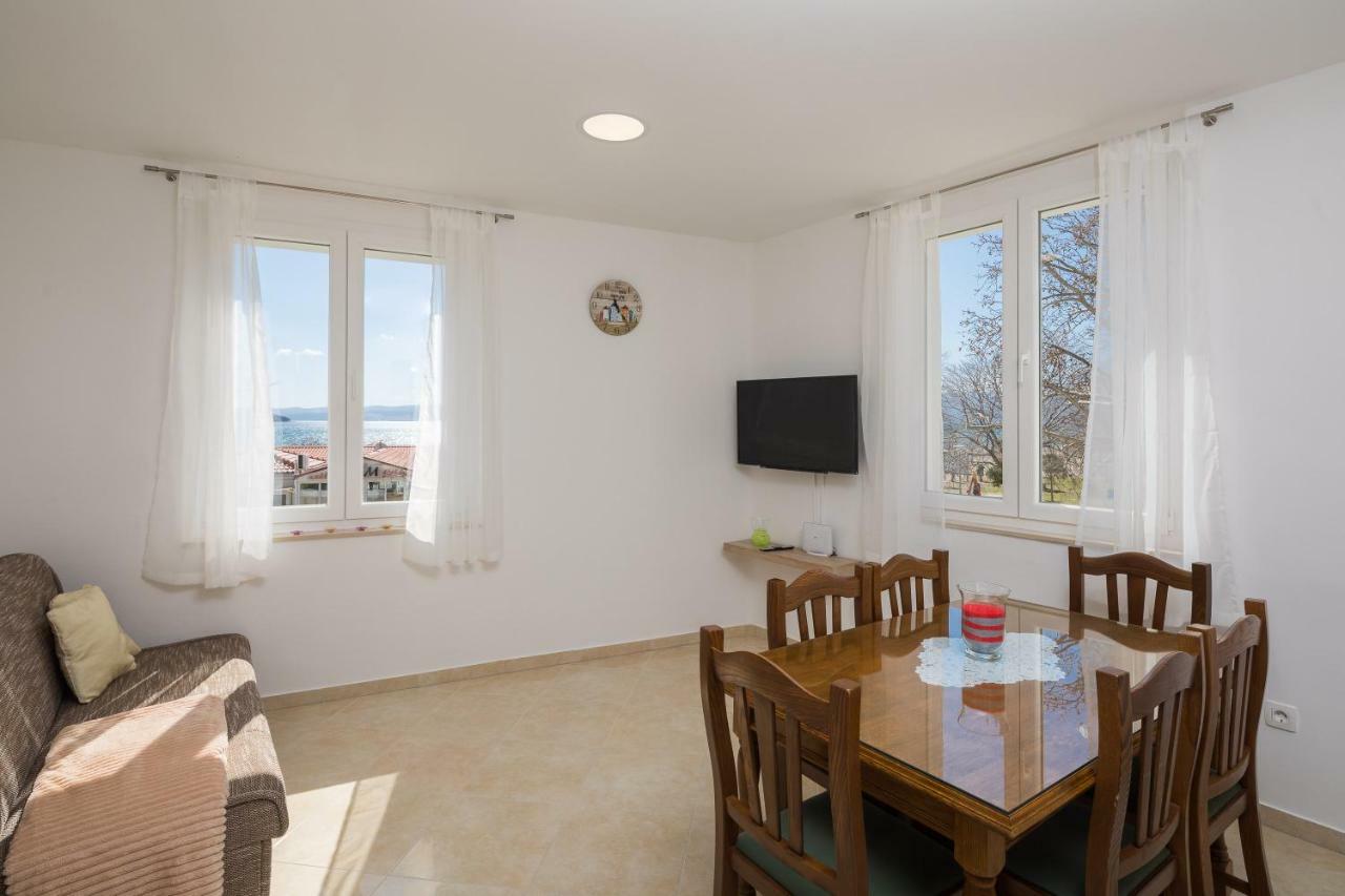 Sandy Beach Apartment Omiš Εξωτερικό φωτογραφία